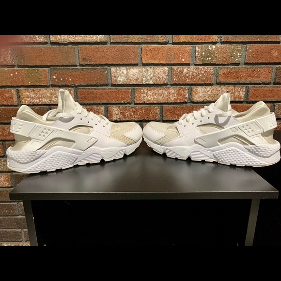 nike air huarache all white